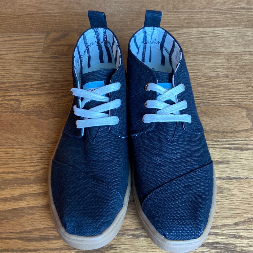 NEW Toms Botas